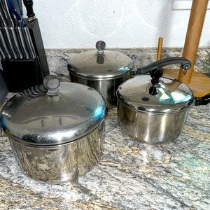 Vintage farberware pot set